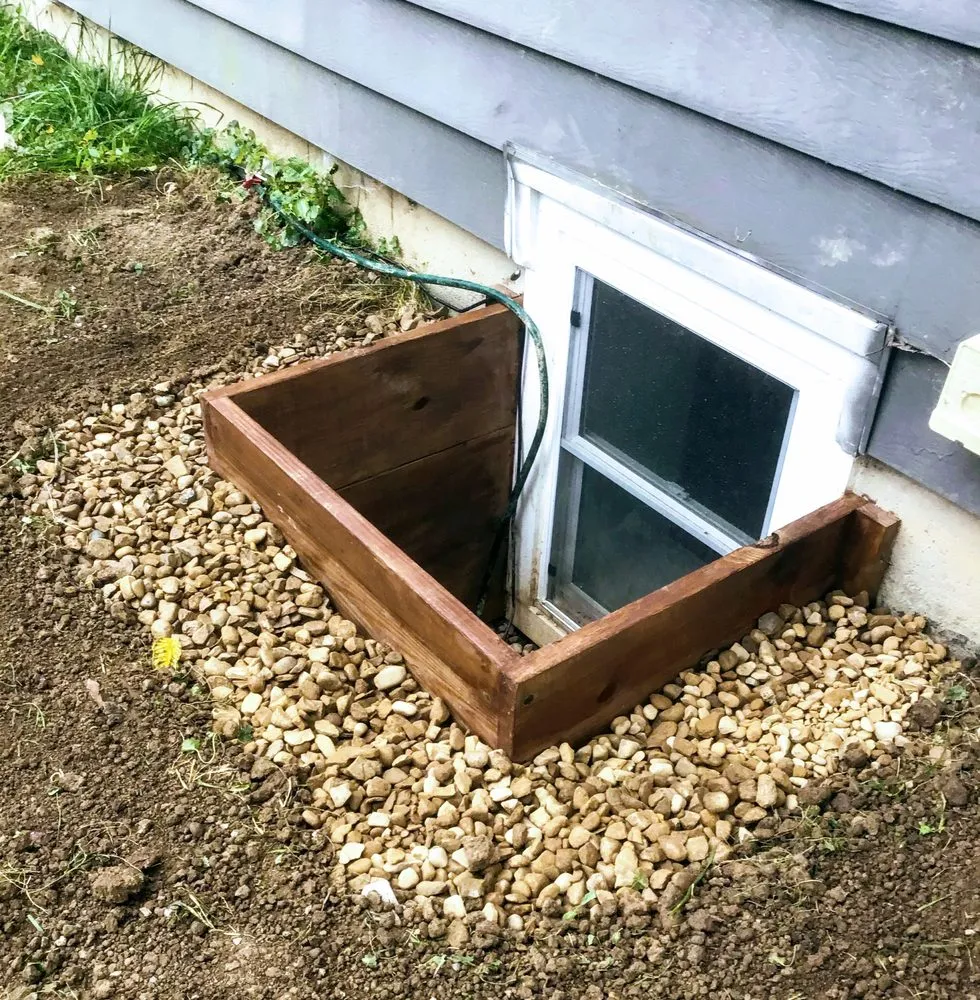 Custom garden landscaping experts serving Ashley, IN - Hill’s Landscaping & Lawn Care