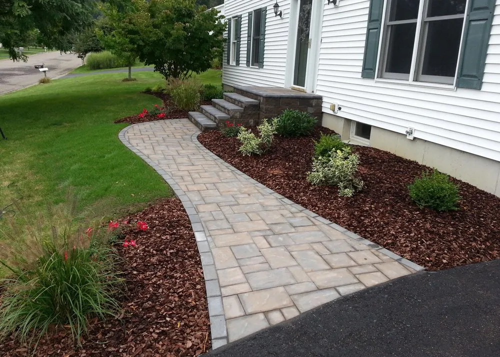 Custom lawn mowing service experts serving Endicott, NY - Hillside Garden Landscaping