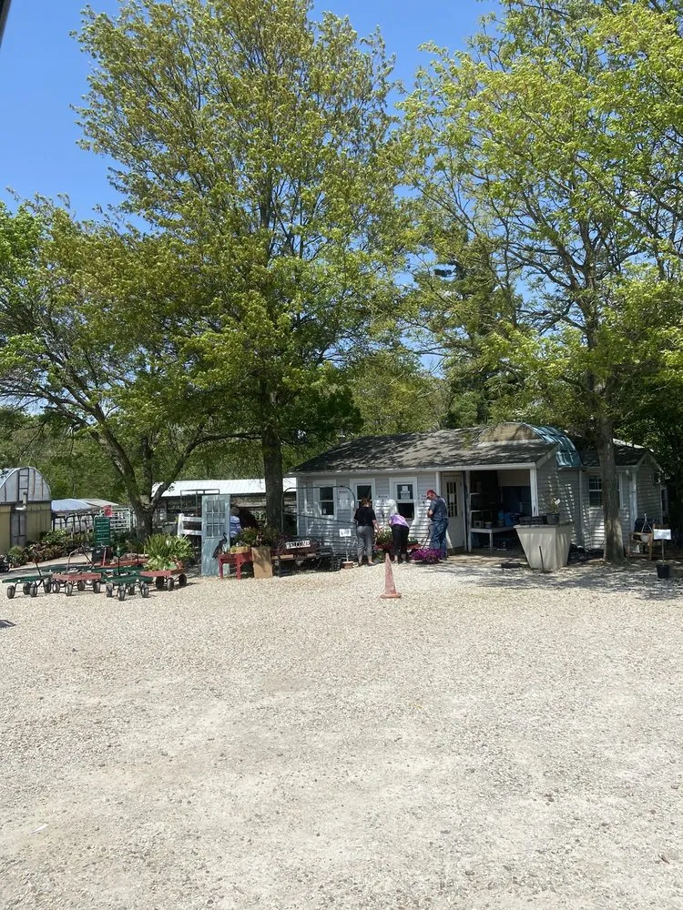 Trusted lawn mowing service in Evansville, IN - Hillside Gardens