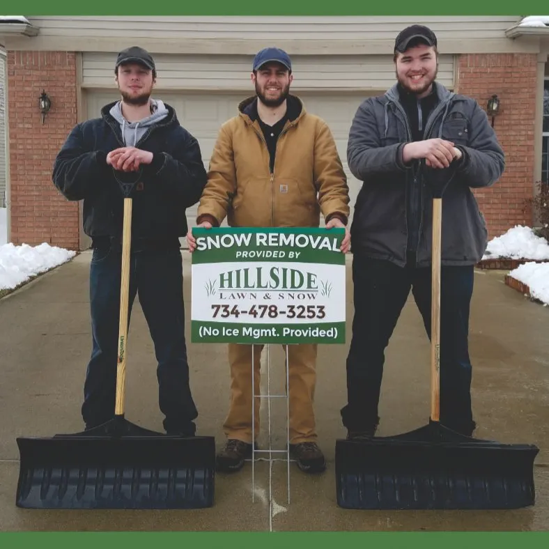 Reliable lawn mowing service in Ypsilanti, MI - Hillside Lawn & Snow