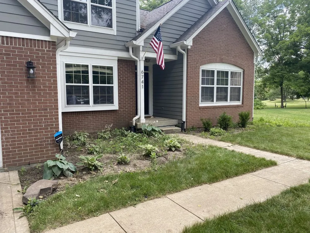 Expert lawn care service in Indianapolis, IN by Hillstreet Landscapes