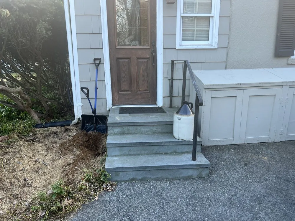 Custom outdoor landscaping experts serving Croton-on-Hudson, NY - Hilltop