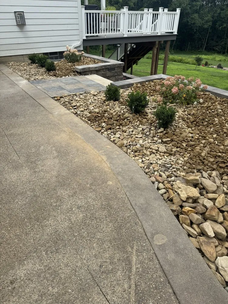 Expert landscaping services for year-round maintenance across Dresden, OH - Hilltop Landscapes