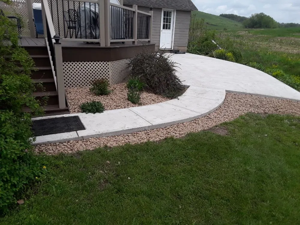 Top-rated landscape installation for beautiful yards across Middleburg, PA - Hilltop Lawn Care