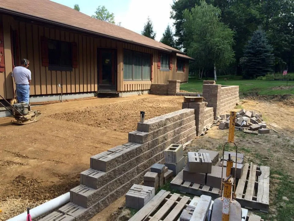 Custom residential landscaping in Johnstown, PA by Hilltop Nurseries