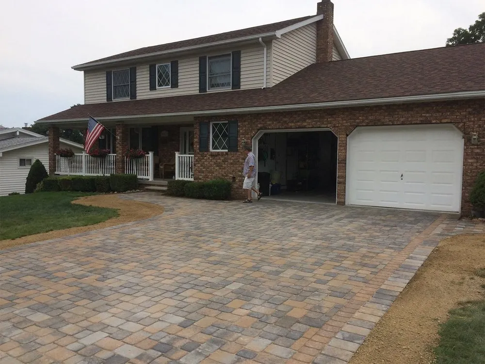 Professional landscape installation experts serving Johnstown, PA - Hilltop Nurseries