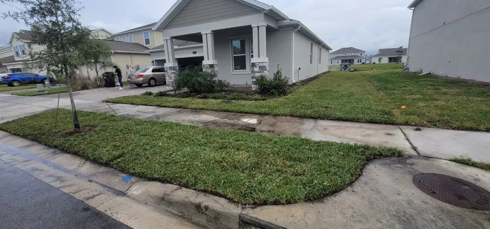 Local landscape installation in St. Cloud, FL by Hilltopsod