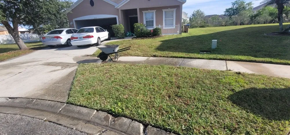 Expert lawn care service for year-round maintenance in St. Cloud, FL by Hilltopsod