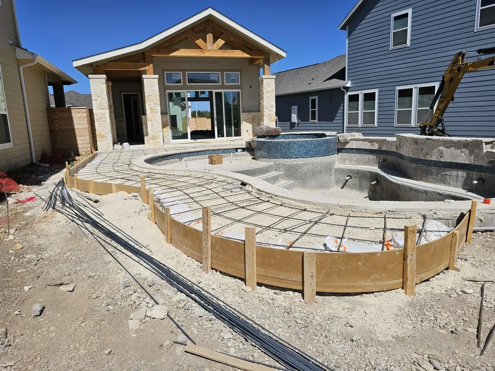 Expert yard maintenance for year-round maintenance across San Antonio, TX - Hillview Landscaping & Masonry