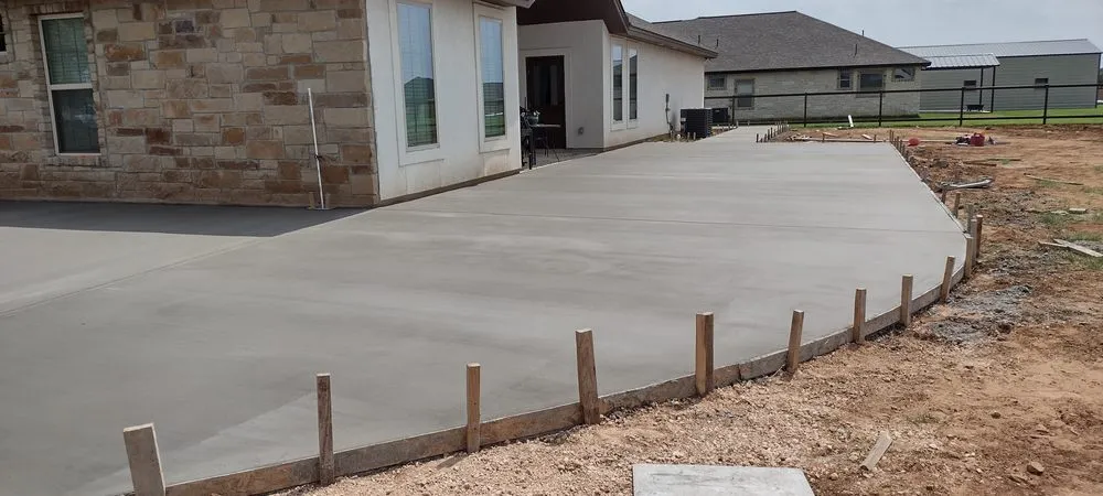 Expert residential landscaping for homes in San Antonio, TX by Hillview Landscaping & Masonry