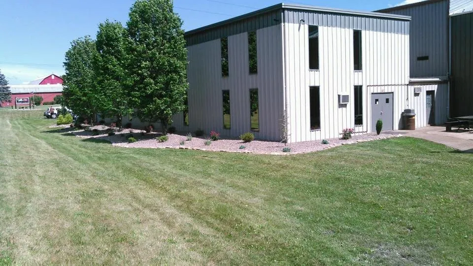 Custom yard cleanup service experts serving Lewisburg, PA - Hillyard's Landscaping