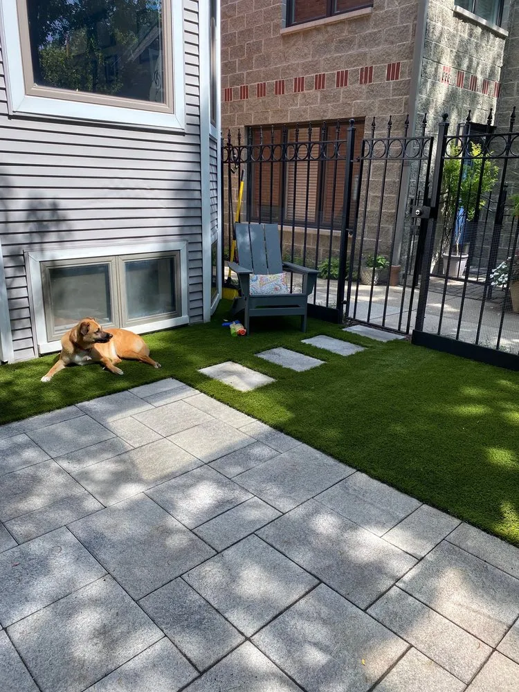 Custom lawn care service experts serving Chicago, IL - Himsben Design Studio
