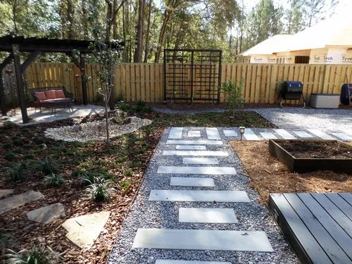 Professional yard cleanup service experts serving Chicago, IL - Himsben Design Studio