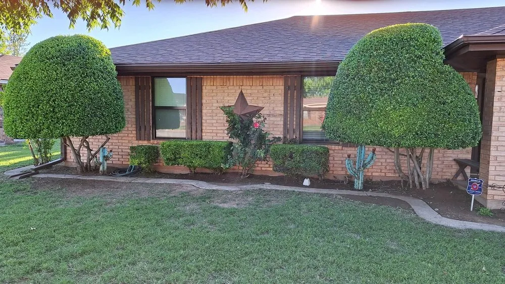 Reliable lawn care service for beautiful yards in Wichita Falls, TX by Hincks Total Lawn Care