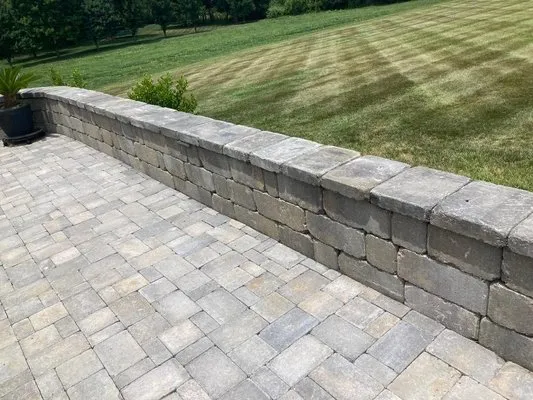 Hinesley and Landscape Contractors Logo