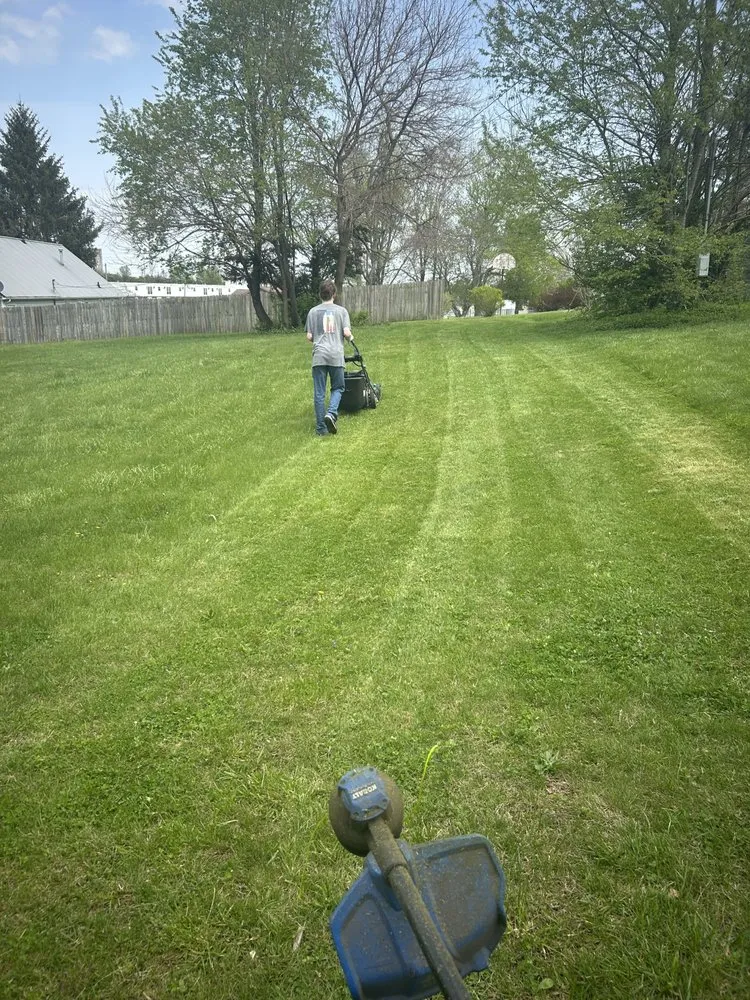 Custom lawn mowing service experts serving Danville, KY - Hinkston & Sims Lawn Service