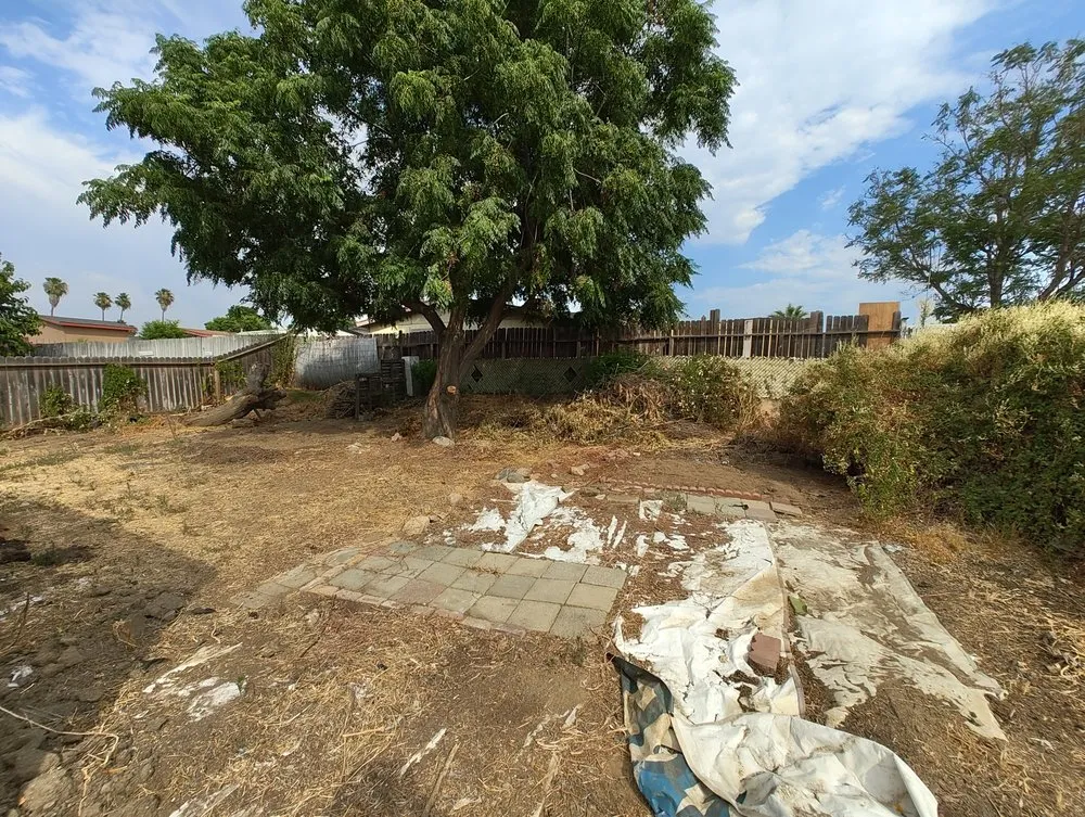 Custom residential landscaping in Lake Elsinore, CA by Hinojosa Labor