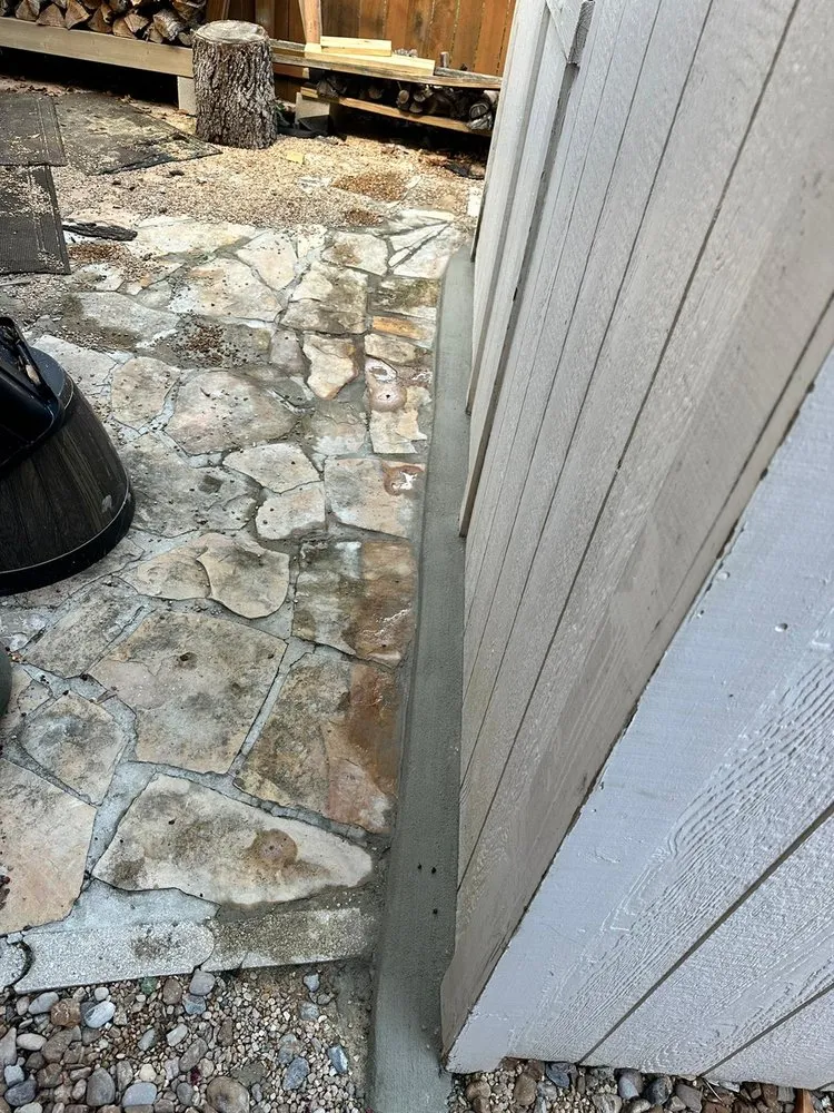 Expert lawn mowing service in San Antonio, TX - Hinojosa Tree and landscaping services