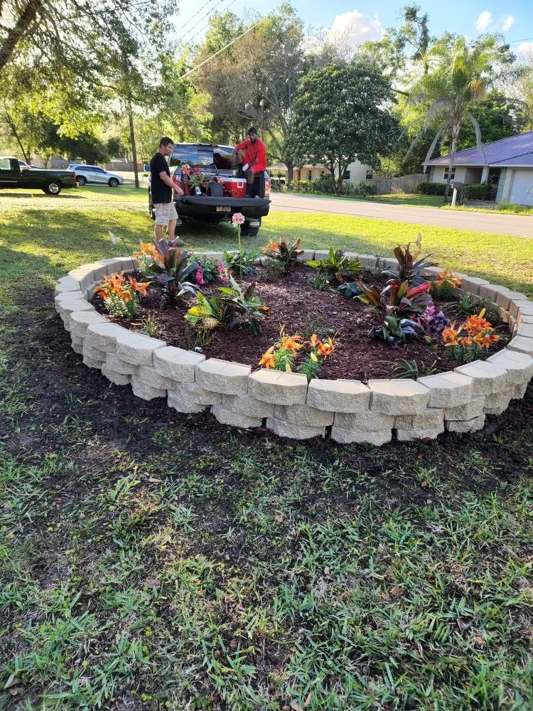 Professional residential landscaping for year-round maintenance in Dade City, FL by Hitts Top quality tree and lawn