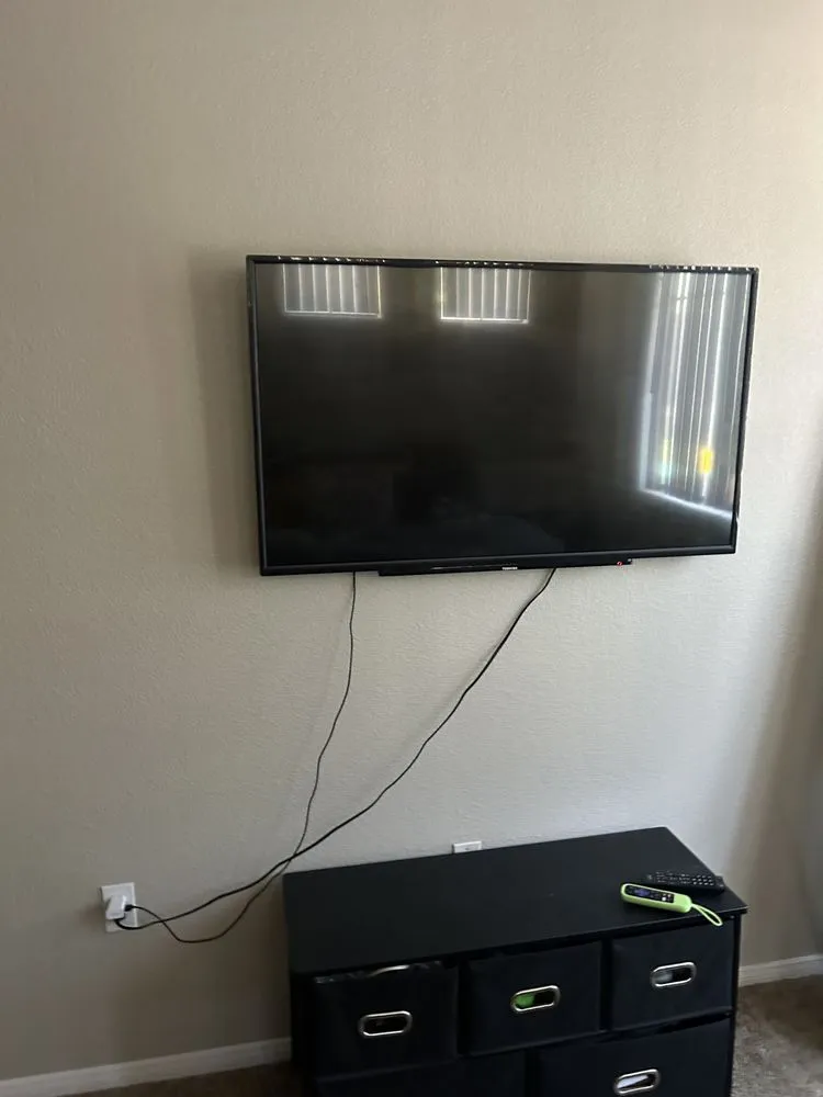 Custom residential landscaping in Las Vegas, NV by H&J Cleaning service