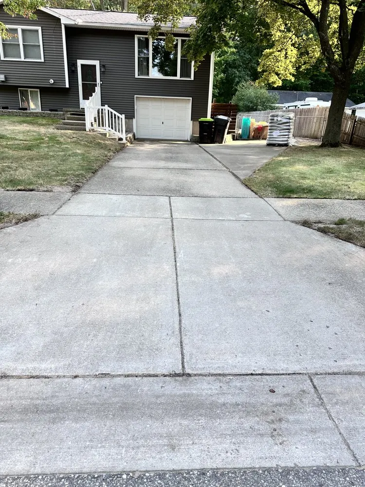 Affordable landscaping services in Saginaw, MI - HJ Contracting