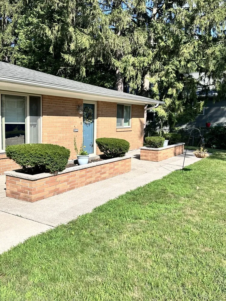 Trusted landscape installation in Saginaw, MI by HJ Contracting