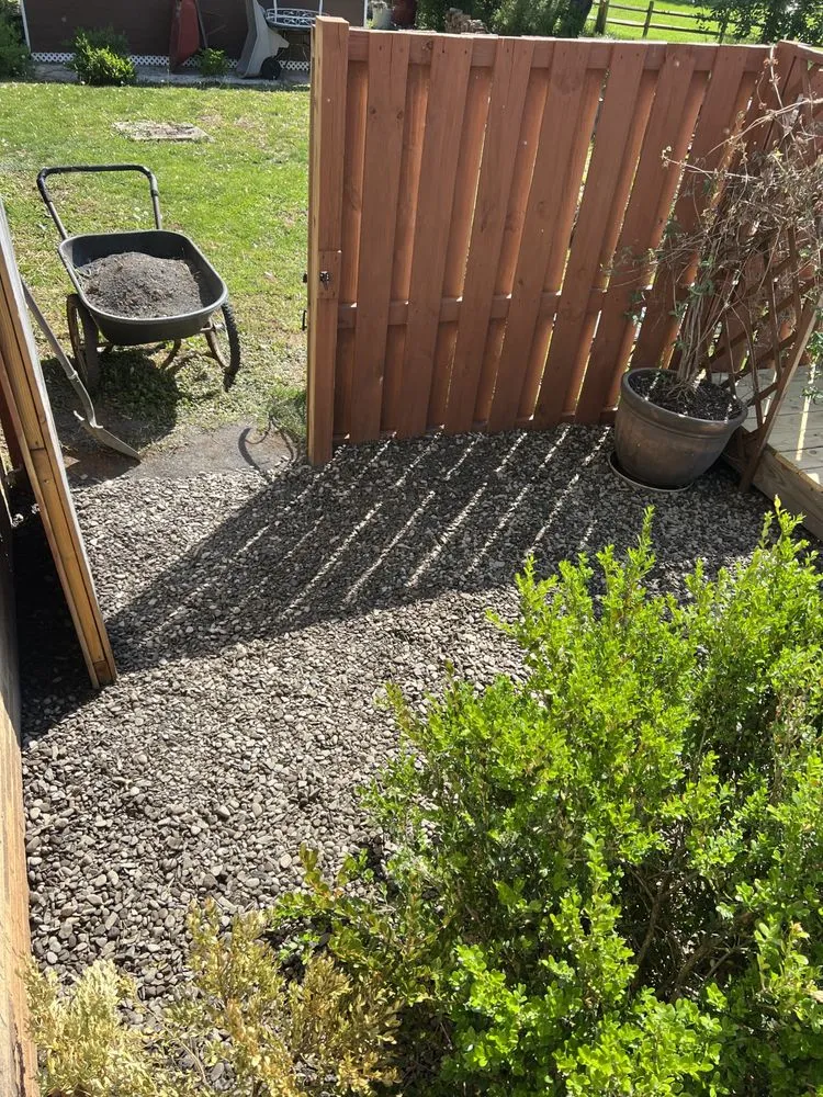 Local yard maintenance in Front Royal, VA by H&j floors and more