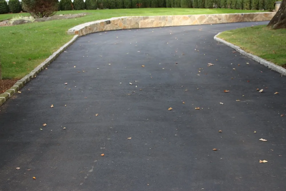 Professional lawn care service in Darien, CT by HJ Landscaping