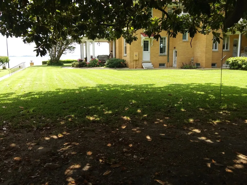 Top-rated lawn care service in Hampton, VA - H&J Total Lawn Care