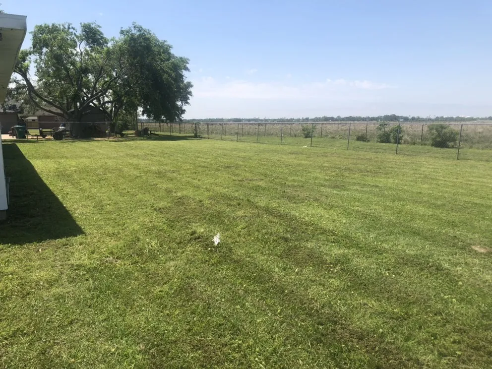 Custom garden landscaping for outdoor upgrades in Sulphur, LA by H&L Lawn Care