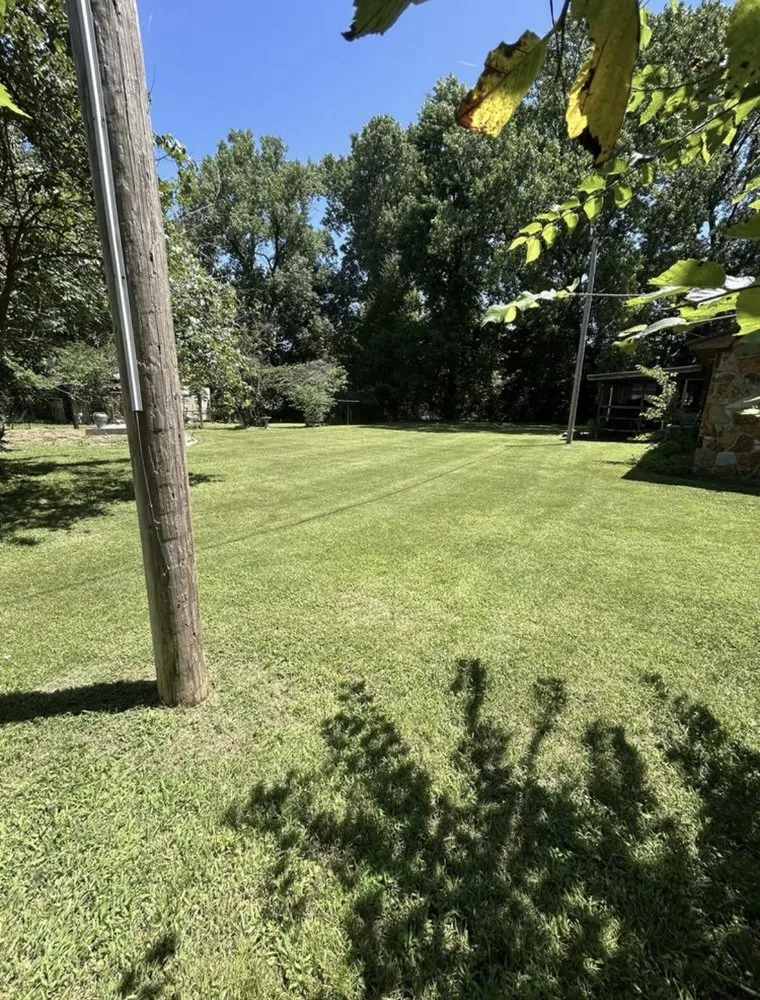 Reliable landscaping services with custom design in Newalla, OK by H&L Lawn Maintenance