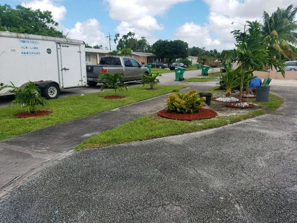 Professional lawn mowing service experts serving Opa locka, FL - HL Williams Lawn & Maintenance