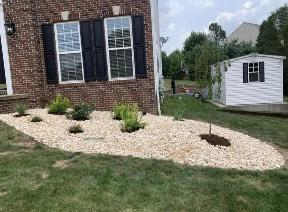 Expert garden landscaping in Wexford, PA by HLB Landscaping