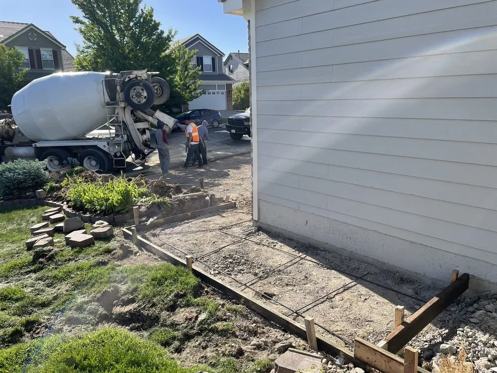 Trusted yard cleanup service for residential properties in Aurora, CO by HLE Landscaping & Concrete