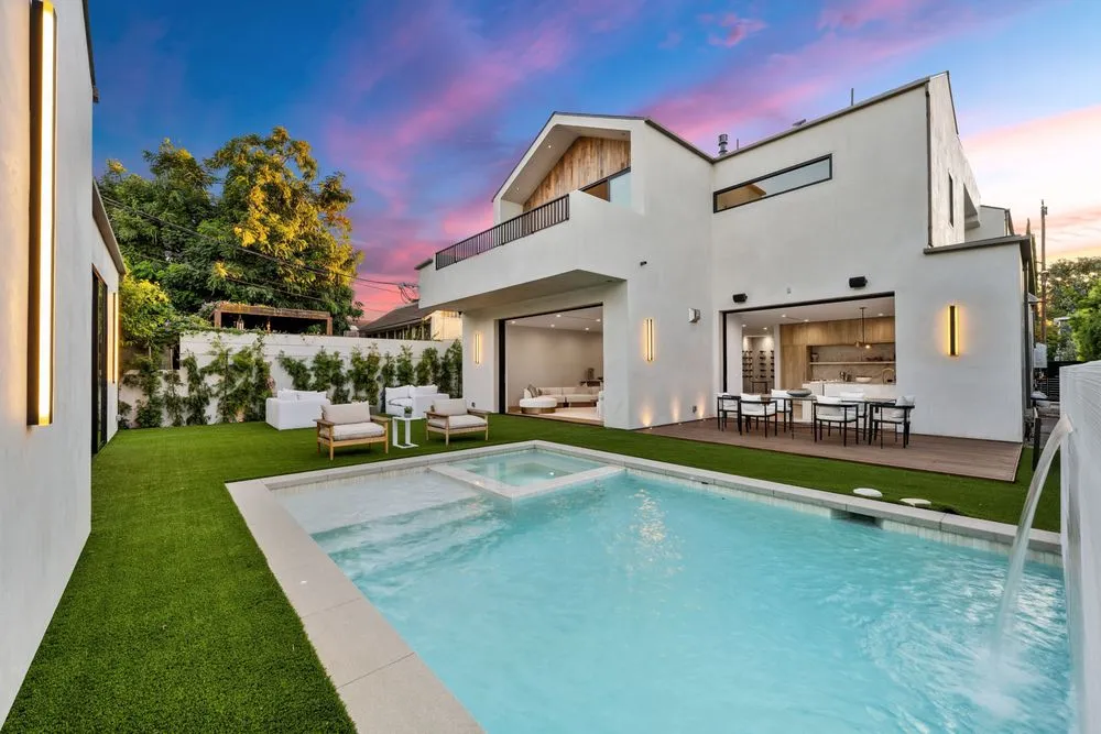 Local garden landscaping for homes across North Las Vegas, NV - HLM Construction