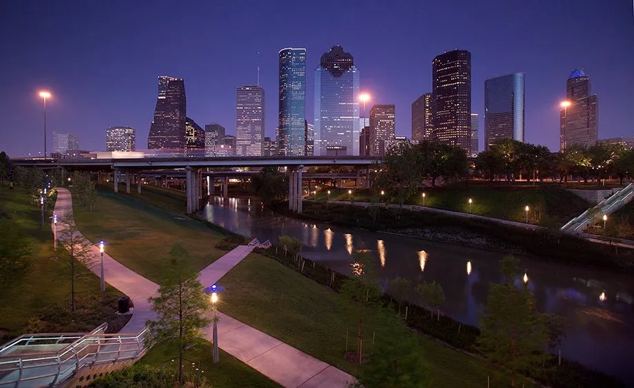 Expert yard maintenance near you in Stafford, TX by HLS Landscape