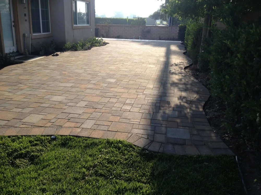 Affordable garden landscaping for beautiful yards across Rancho Cucamonga, CA - HLS Landscaping