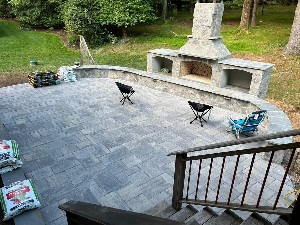 Custom lawn mowing service with custom design in Woodbridge, VA by HM Landscaping