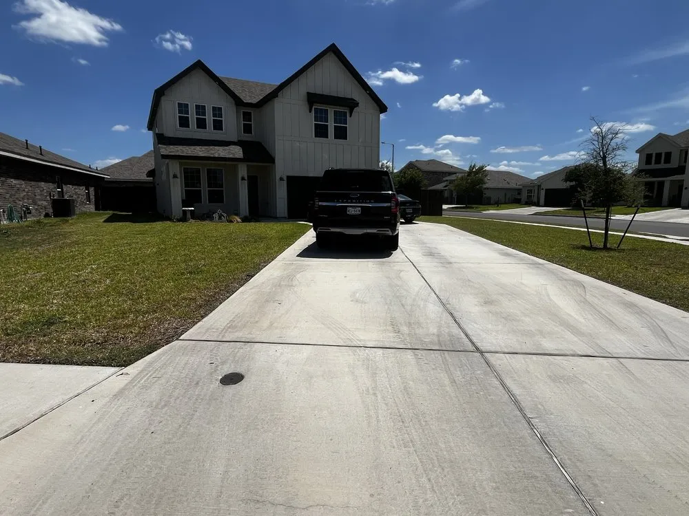 Reliable garden landscaping for outdoor upgrades in Mission, TX by HM Lawn Services