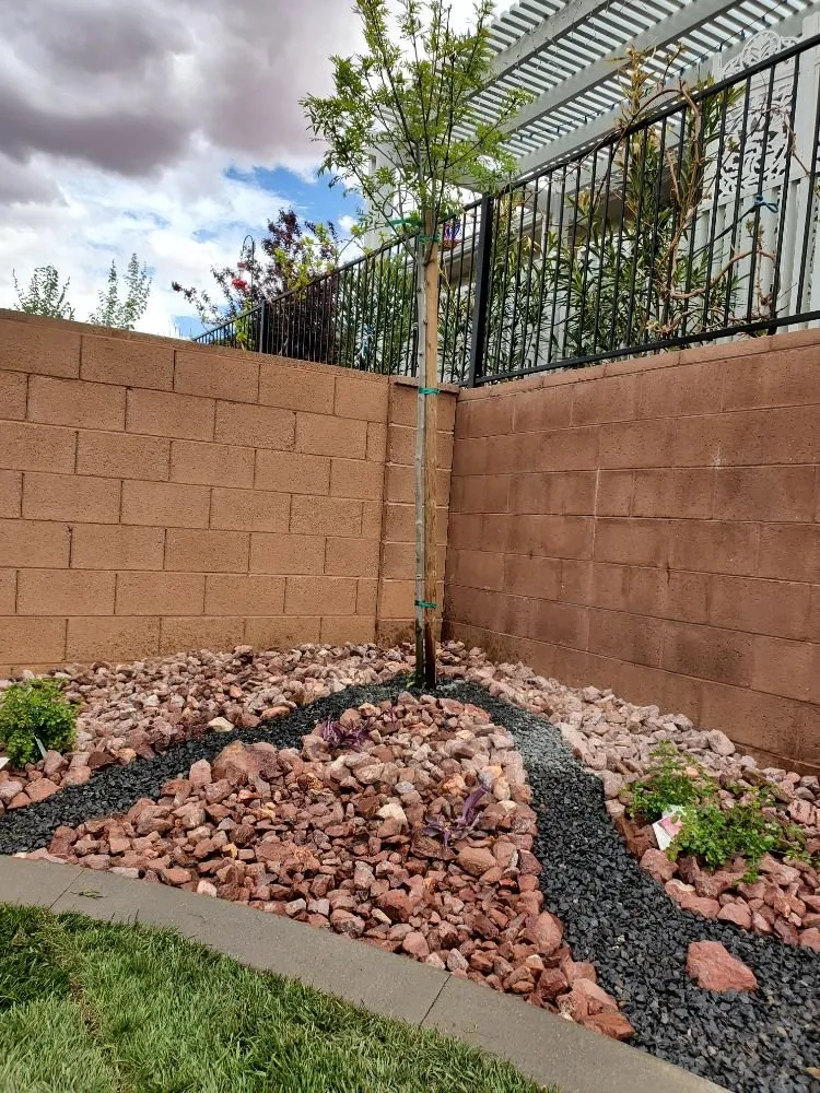 Professional garden landscaping experts serving St. George, UT - H&M Stone and Gardens