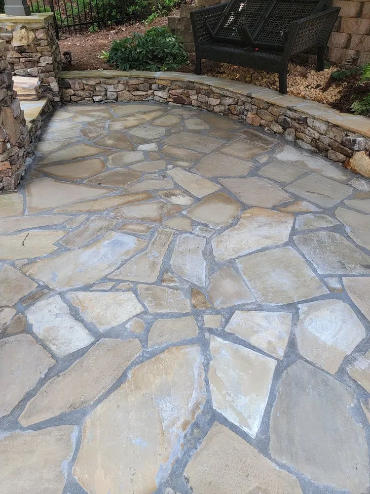 Expert outdoor landscaping experts serving Alpharetta, GA - HM Stonework and Landscape