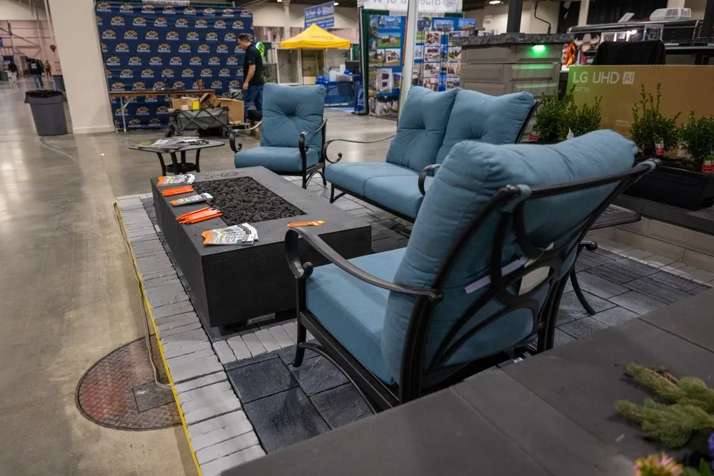 Reliable landscaping services experts serving Lansing, MI - HMK Landscaping