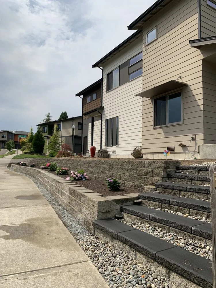 Reliable yard maintenance experts serving Lynnwood, WA - H&N Landscapes