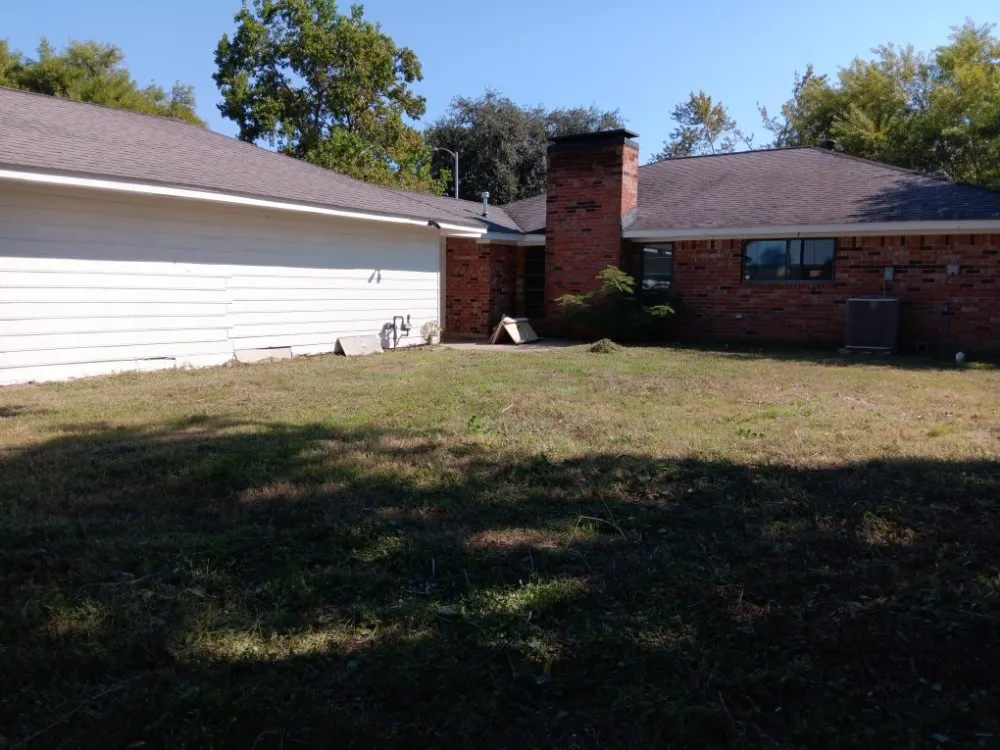 Reliable yard cleanup service in Fulshear, TX by Hoba Lawn & Landscaping