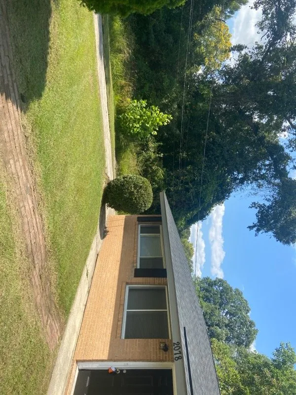 Custom yard cleanup service in Augusta, GA by Hobbs Landscaping And More