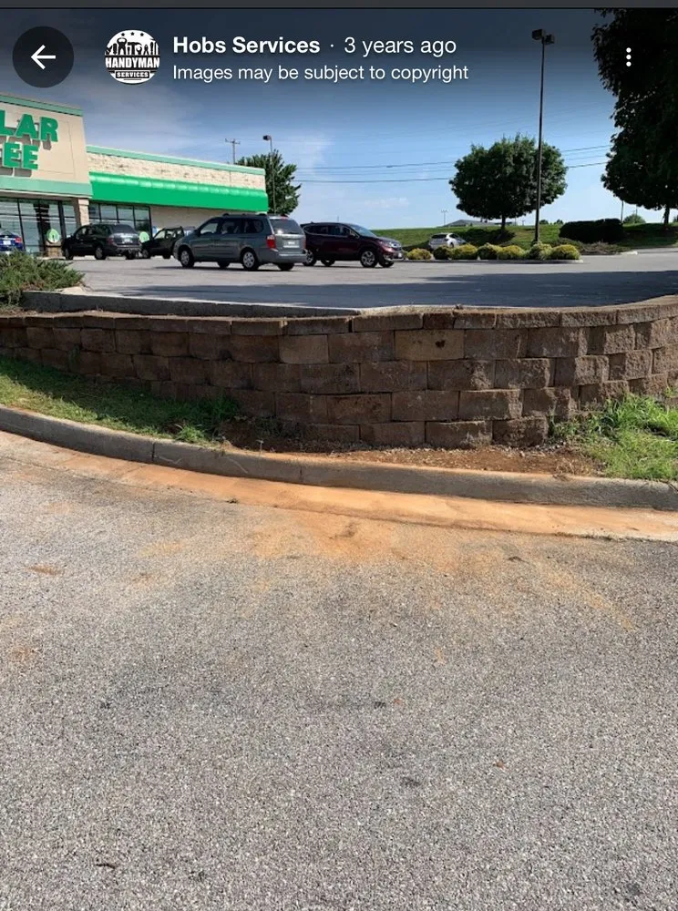 Expert yard cleanup service in Roanoke, VA by Hobs Services