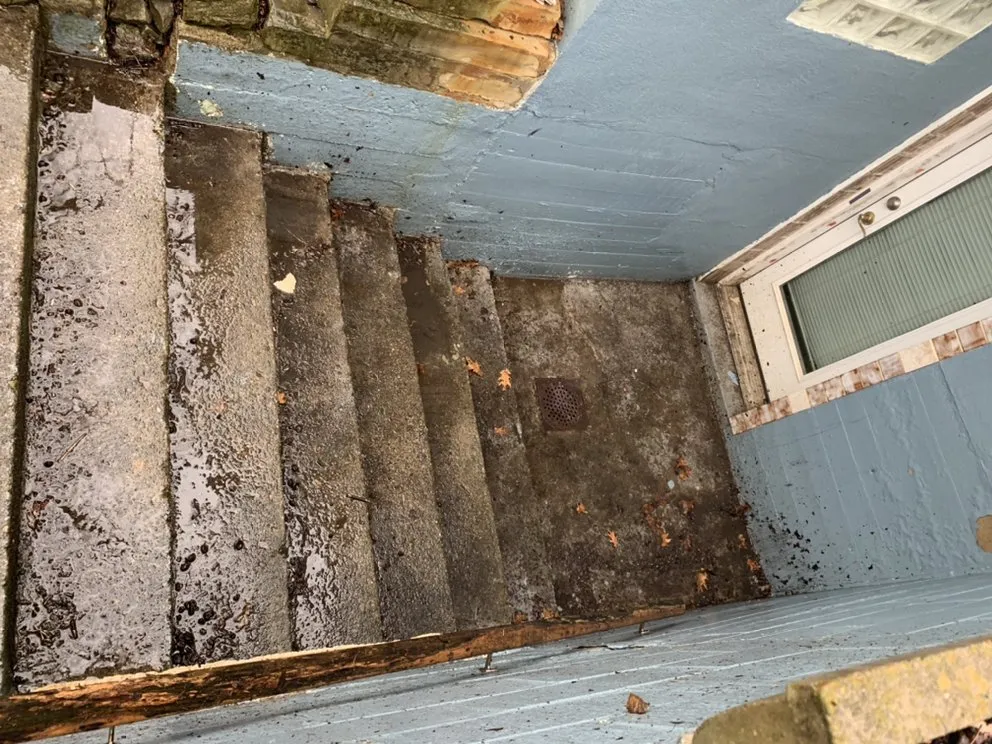 Local yard cleanup service in Cincinnati, OH by Hodges Renovations