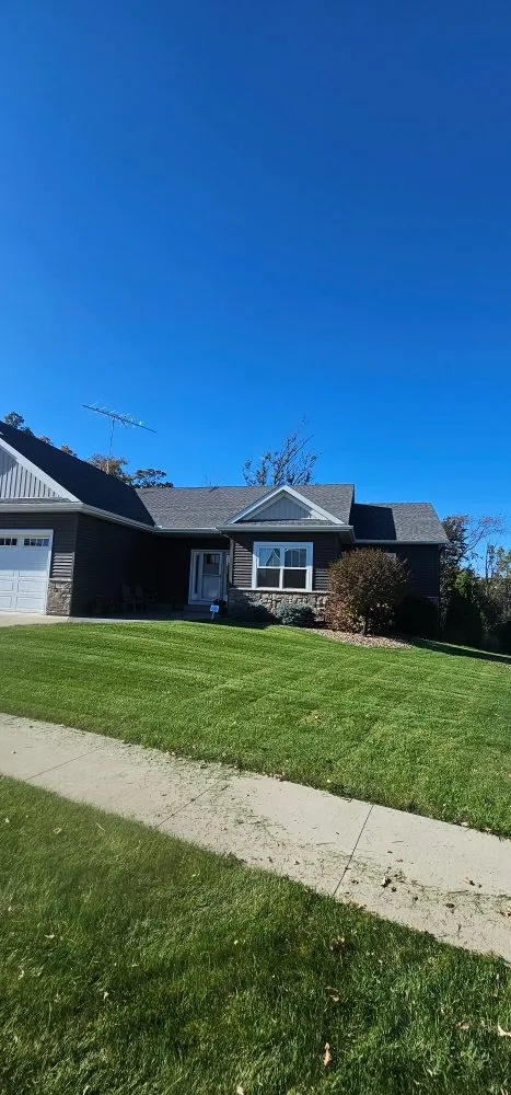 Professional yard maintenance experts serving Rochester, MN - Hodkinson Enterprises