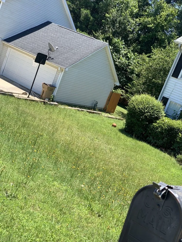 Custom landscaping services for beautiful yards in Jonesboro, GA by Hodo’s lawncare