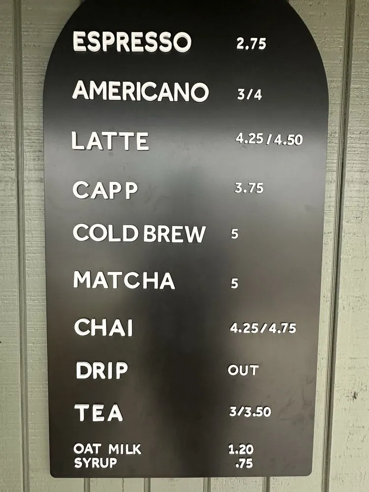 Custom garden landscaping for outdoor upgrades across Holland, OH - Hoen's Garden Center & Landscaping